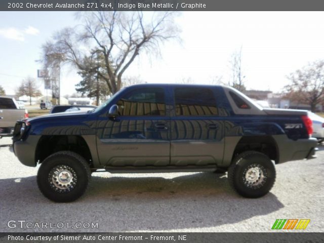 2002 Chevrolet Avalanche Z71 4x4 in Indigo Blue Metallic