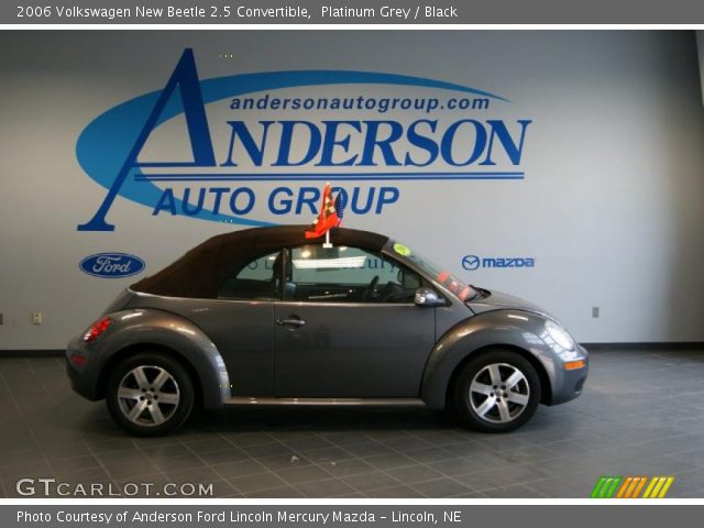 2006 Volkswagen New Beetle 2.5 Convertible in Platinum Grey