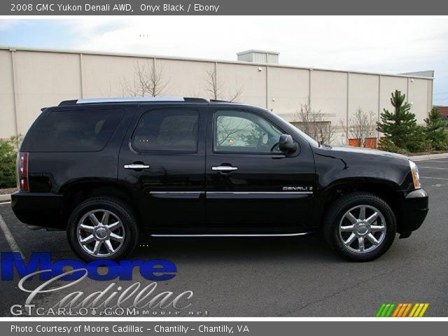 2008 GMC Yukon Denali AWD in Onyx Black