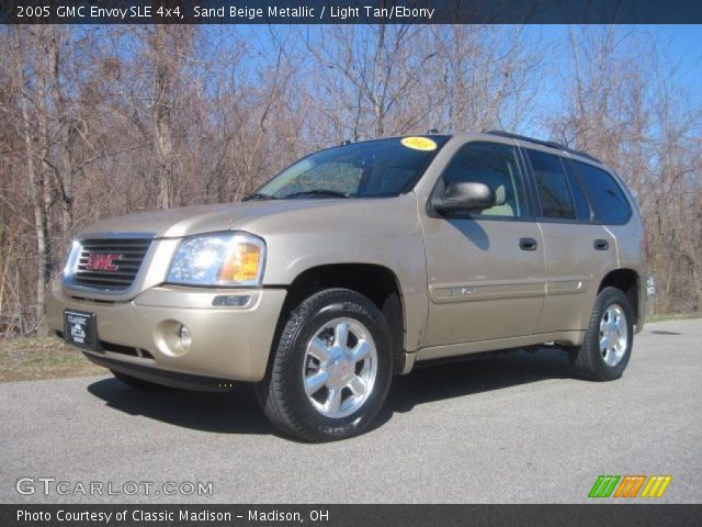 2005 GMC Envoy SLE 4x4 in Sand Beige Metallic