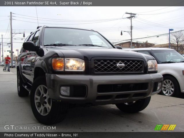 2001 Nissan Pathfinder SE 4x4 in Super Black