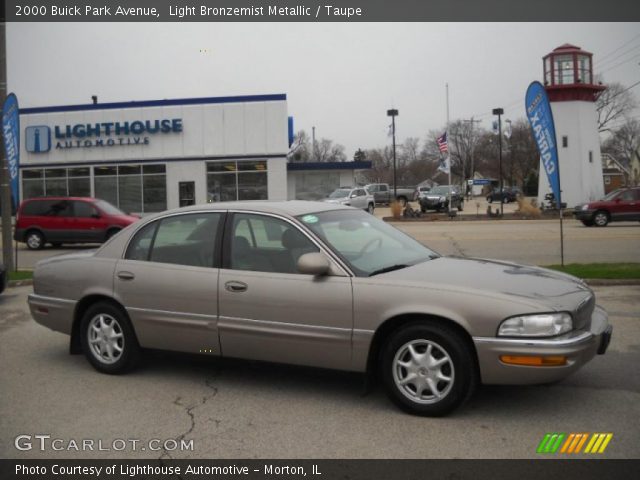 2000 Buick Park Avenue  in Light Bronzemist Metallic