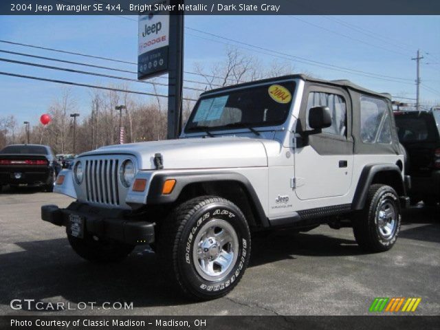 2004 Jeep Wrangler SE 4x4 in Bright Silver Metallic