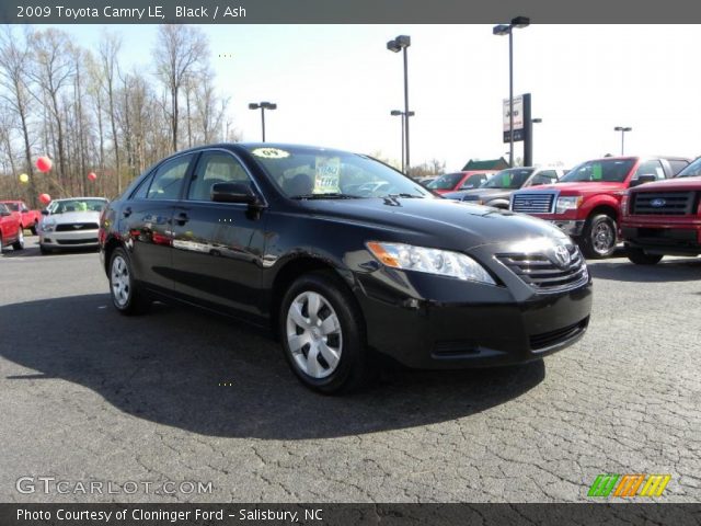 2009 Toyota Camry LE in Black