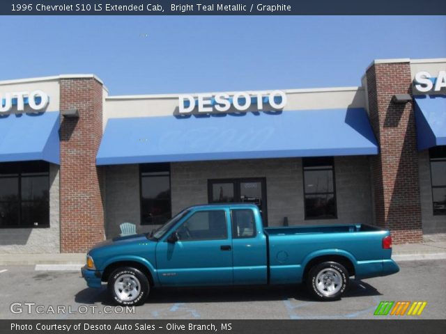 1996 Chevrolet S10 LS Extended Cab in Bright Teal Metallic