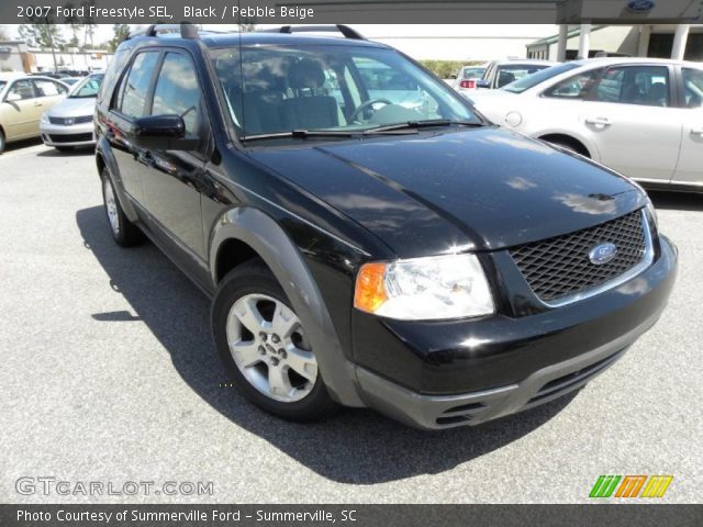2007 Ford Freestyle SEL in Black
