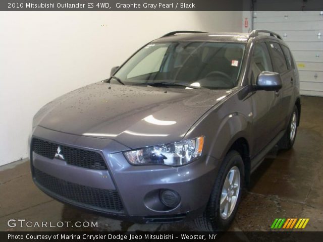 2010 Mitsubishi Outlander ES 4WD in Graphite Gray Pearl