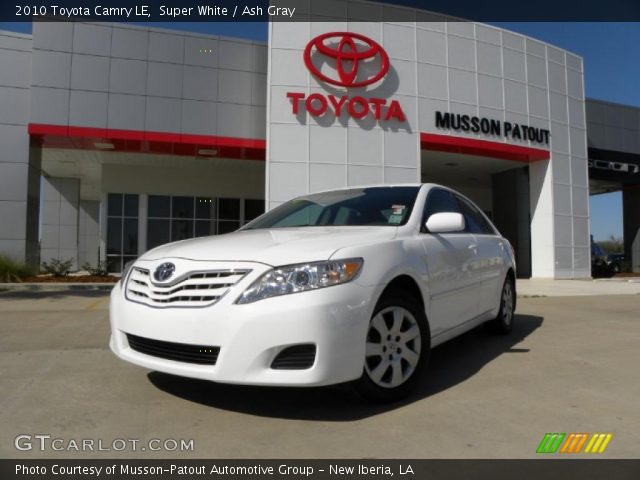 2010 Toyota Camry LE in Super White