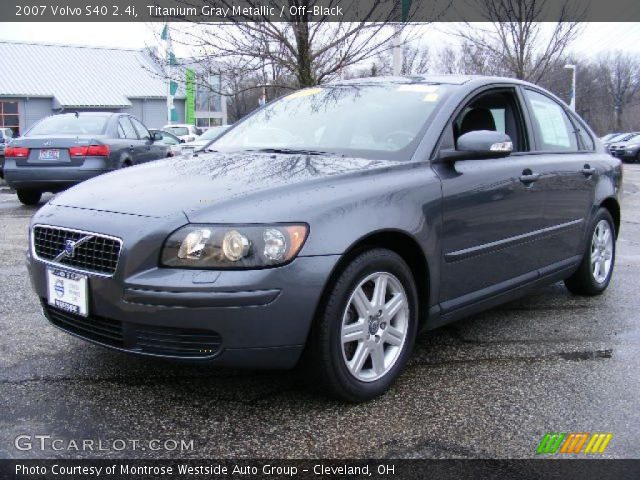 2007 Volvo S40 2.4i in Titanium Gray Metallic