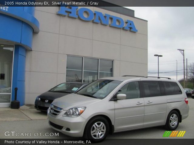 2005 Honda Odyssey EX in Silver Pearl Metallic