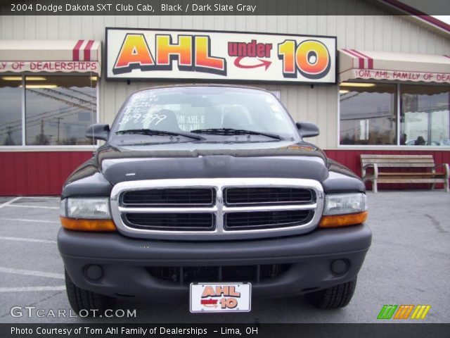 2004 Dodge Dakota SXT Club Cab in Black