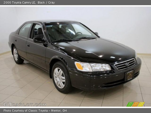 2000 Toyota Camry LE in Black