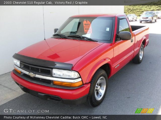 2003 Chevrolet S10 Regular Cab in Victory Red