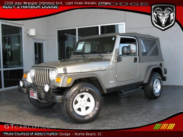2006 Jeep Wrangler Unlimited 4x4 in Light Khaki Metallic