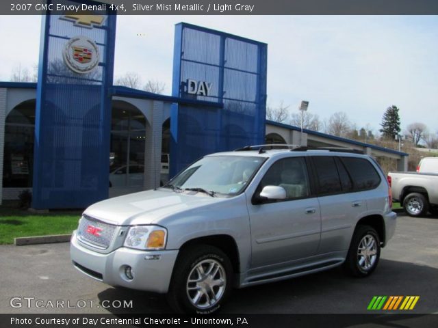 2007 GMC Envoy Denali 4x4 in Silver Mist Metallic