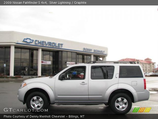 2009 Nissan Pathfinder S 4x4 in Silver Lightning