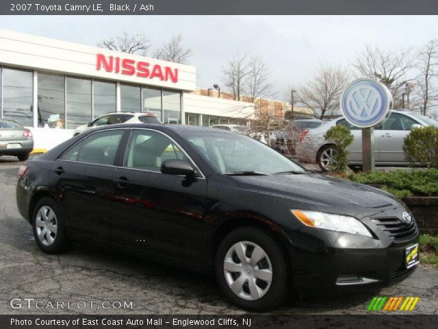 2007 Toyota Camry LE in Black