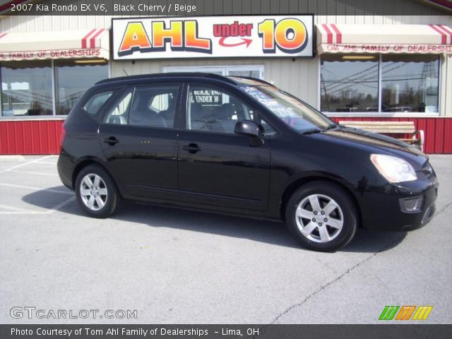 2007 Kia Rondo EX V6 in Black Cherry