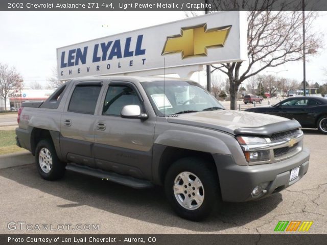 2002 Chevrolet Avalanche Z71 4x4 in Light Pewter Metallic