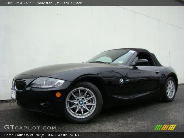 2005 BMW Z4 2.5i Roadster in Jet Black