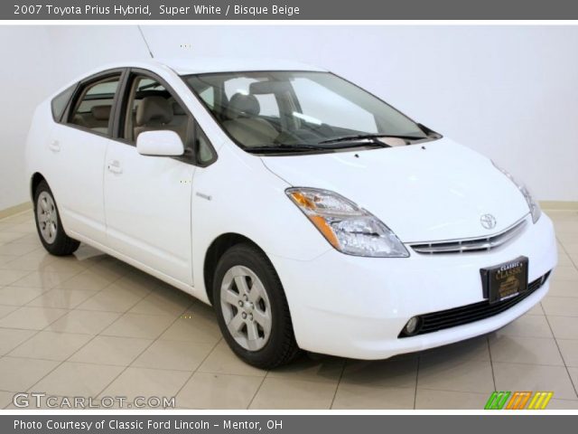 2007 Toyota Prius Hybrid in Super White