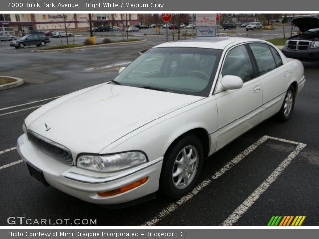 2000 Buick Park Avenue  in Bright White