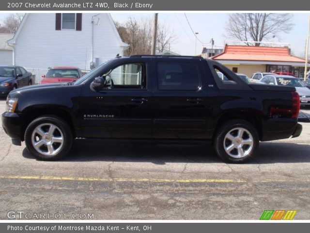 2007 Chevrolet Avalanche LTZ 4WD in Black
