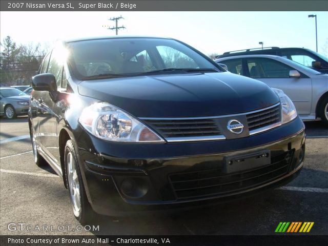 2007 Nissan Versa SL in Super Black