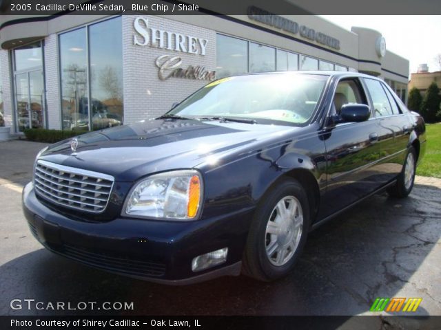 2005 Cadillac DeVille Sedan in Blue Chip