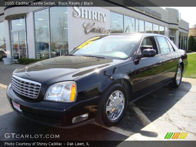 2005 Cadillac DeVille Sedan in Black Raven