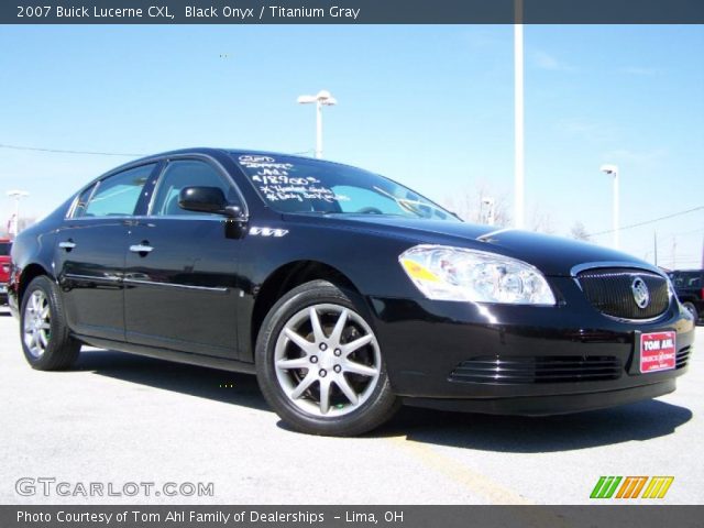 2007 Buick Lucerne CXL in Black Onyx