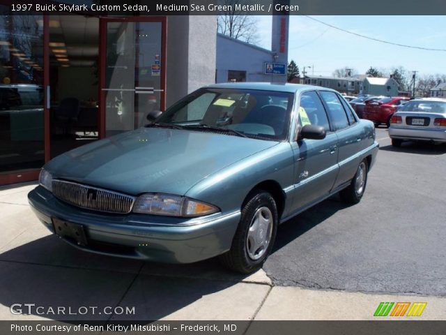 1997 Buick Skylark Custom Sedan in Medium Sea Green Metallic