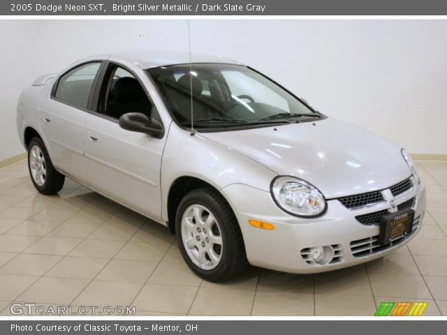 2005 Dodge Neon SXT in Bright Silver Metallic