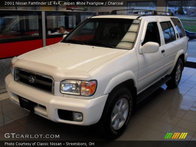 2001 Nissan Pathfinder LE 4x4 in Aspen White Pearlglow