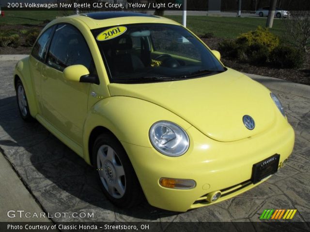 2001 Volkswagen New Beetle GLS Coupe in Yellow