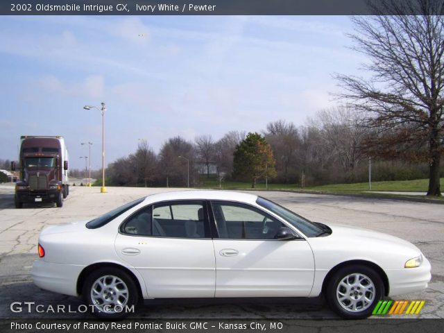 2002 Oldsmobile Intrigue GX in Ivory White