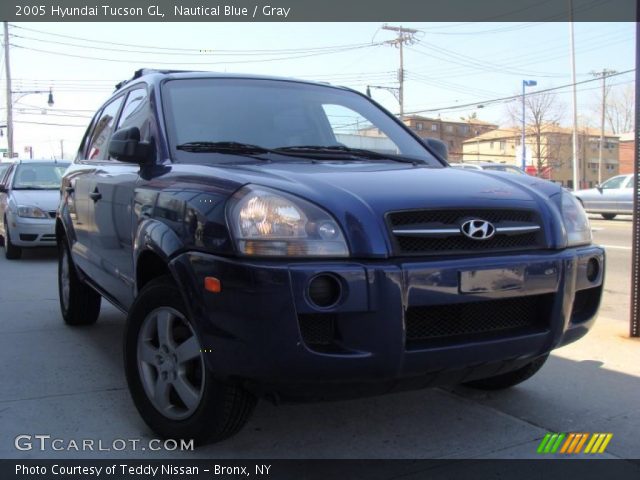 2005 Hyundai Tucson GL in Nautical Blue