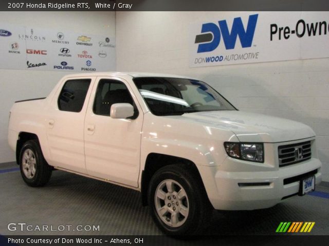 2007 Honda Ridgeline RTS in White