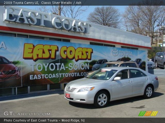 2009 Toyota Camry LE in Classic Silver Metallic