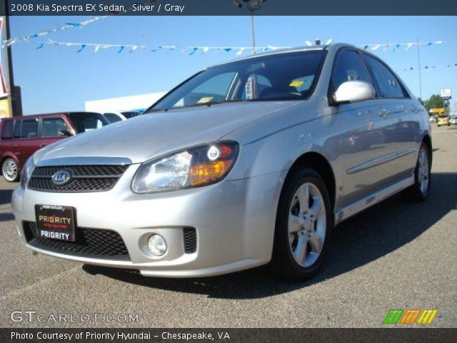 2008 Kia Spectra EX Sedan in Silver
