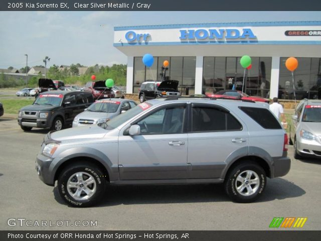 2005 Kia Sorento EX in Clear Silver Metallic