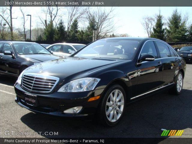 2007 Mercedes-Benz S 550 4Matic Sedan in Black