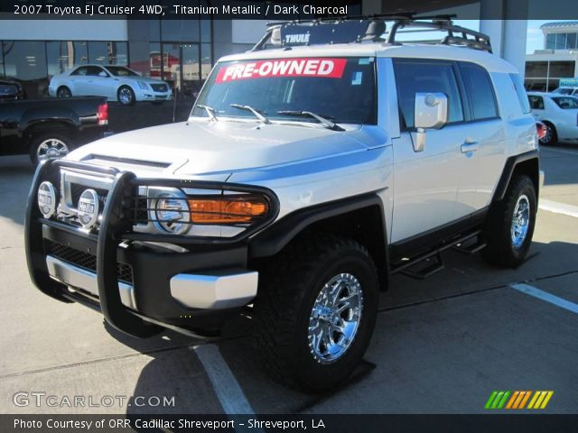 2007 Toyota FJ Cruiser 4WD in Titanium Metallic