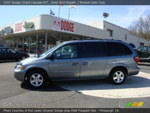 2007 Dodge Grand Caravan SXT in Silver Steel Metallic