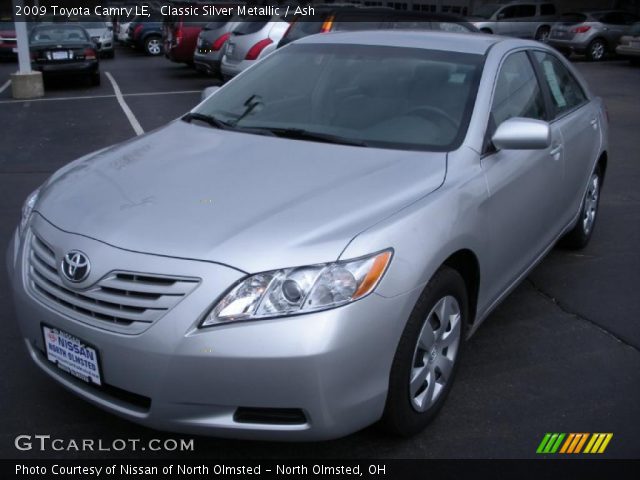 2009 Toyota Camry LE in Classic Silver Metallic