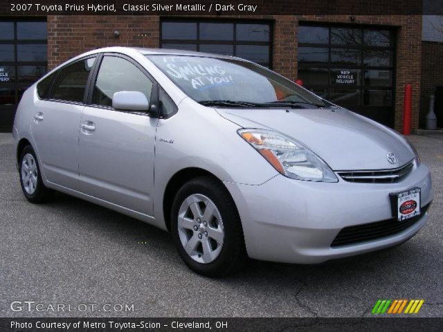2007 Toyota Prius Hybrid in Classic Silver Metallic