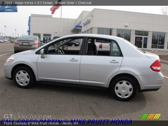 2009 Nissan Versa 1.8 S Sedan in Brillant Silver