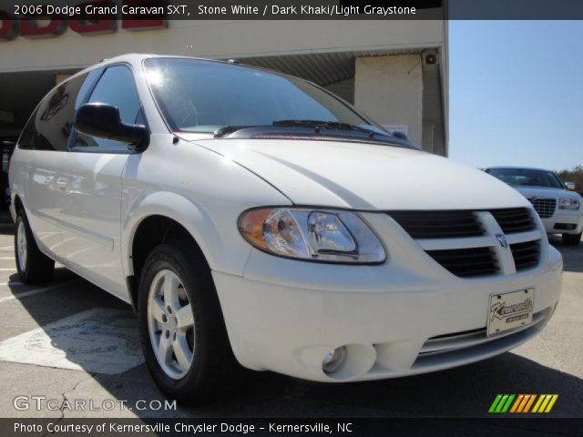 2006 Dodge Grand Caravan SXT in Stone White