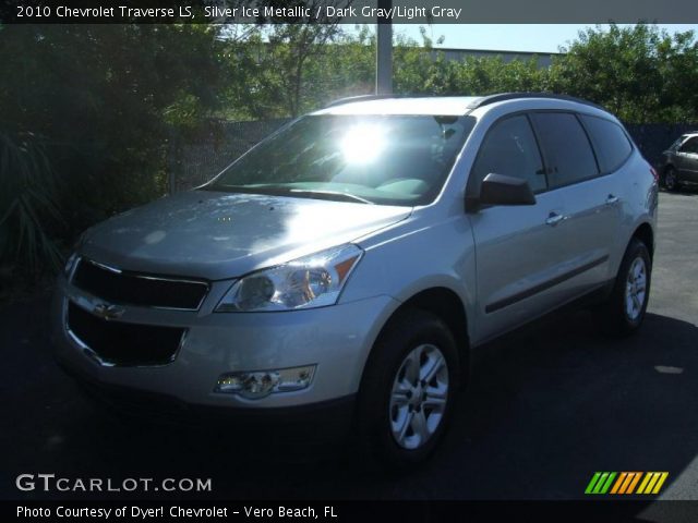 2010 Chevrolet Traverse LS in Silver Ice Metallic