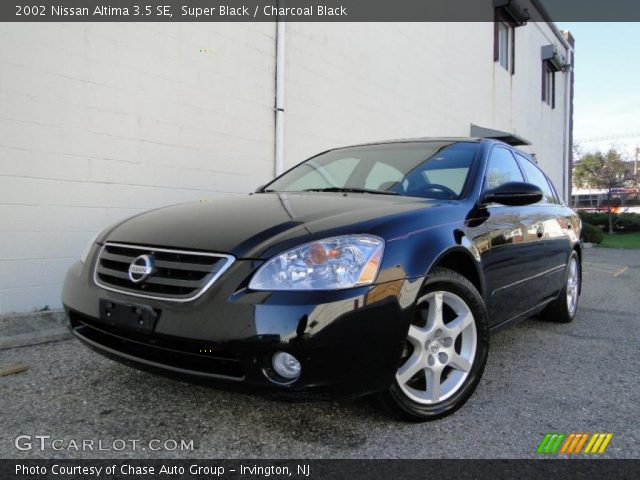 2002 Nissan Altima 3.5 SE in Super Black